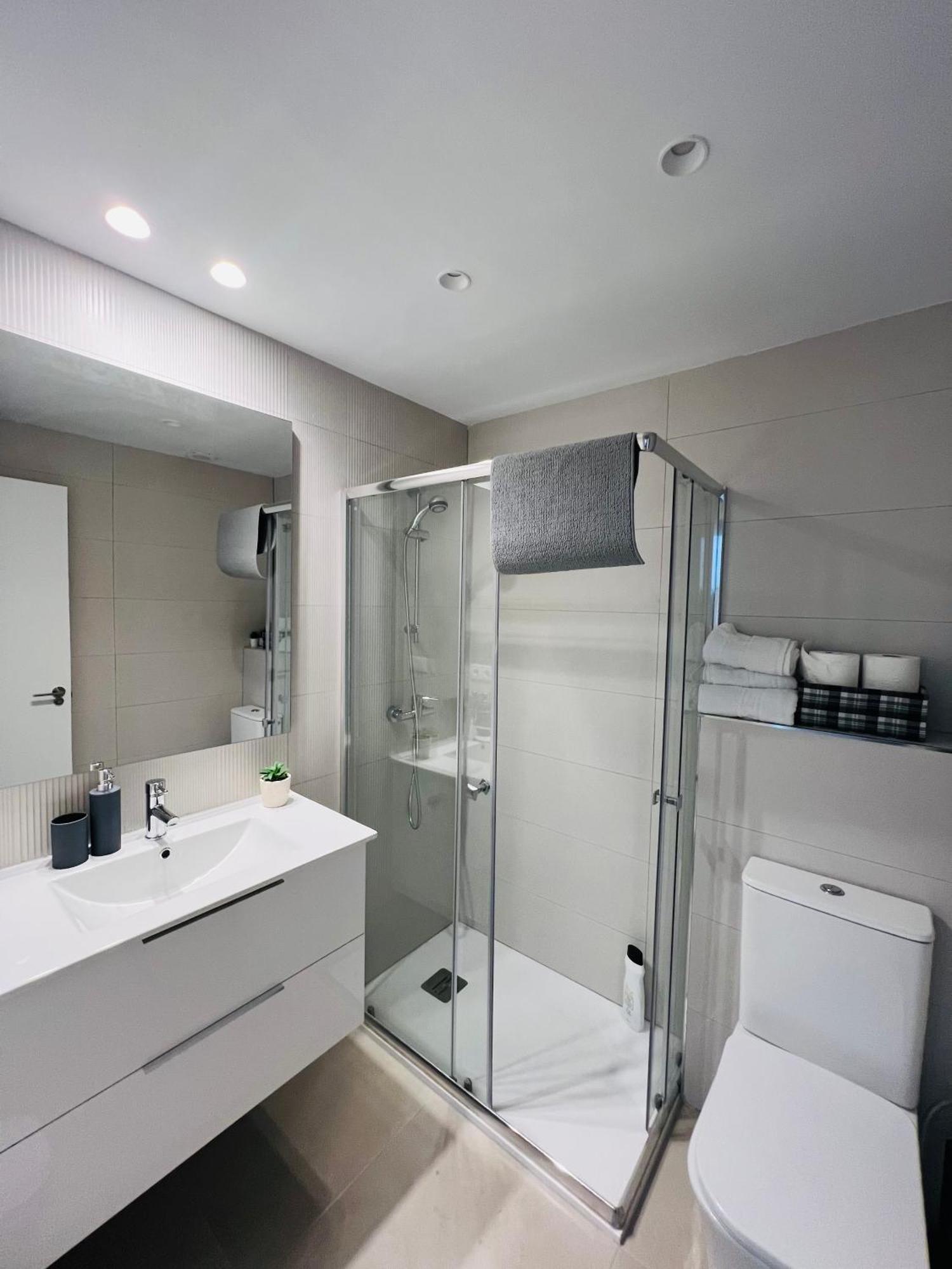Sostoa Homes Малага Екстериор снимка
